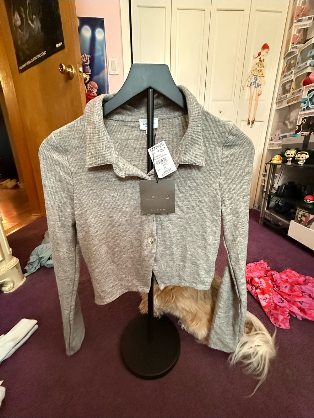 Le lis Gray Ribbed Cropped Button-Up Cardigan - Picture 1 of 4